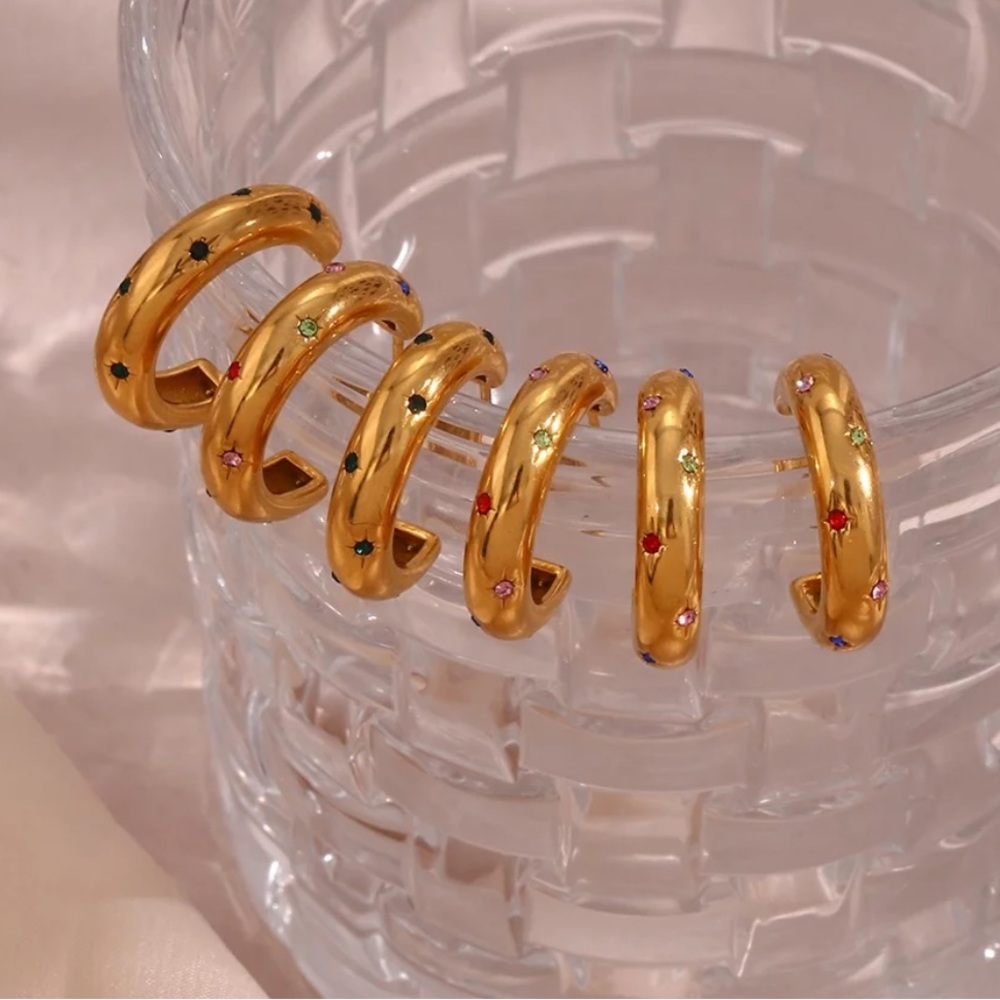 New 18K Gold Shining Star Shape Hoop Earrings, wonderful Earrings, wow Earrings - Picture 2 of 6
